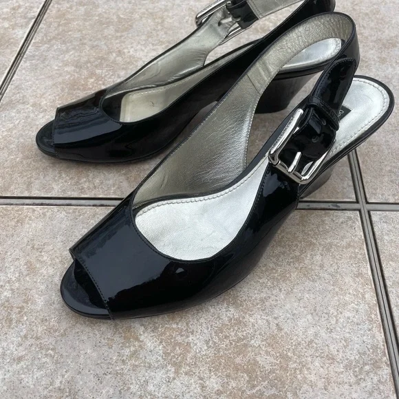 Dolce & Gabbana Black Patent Leather shoes